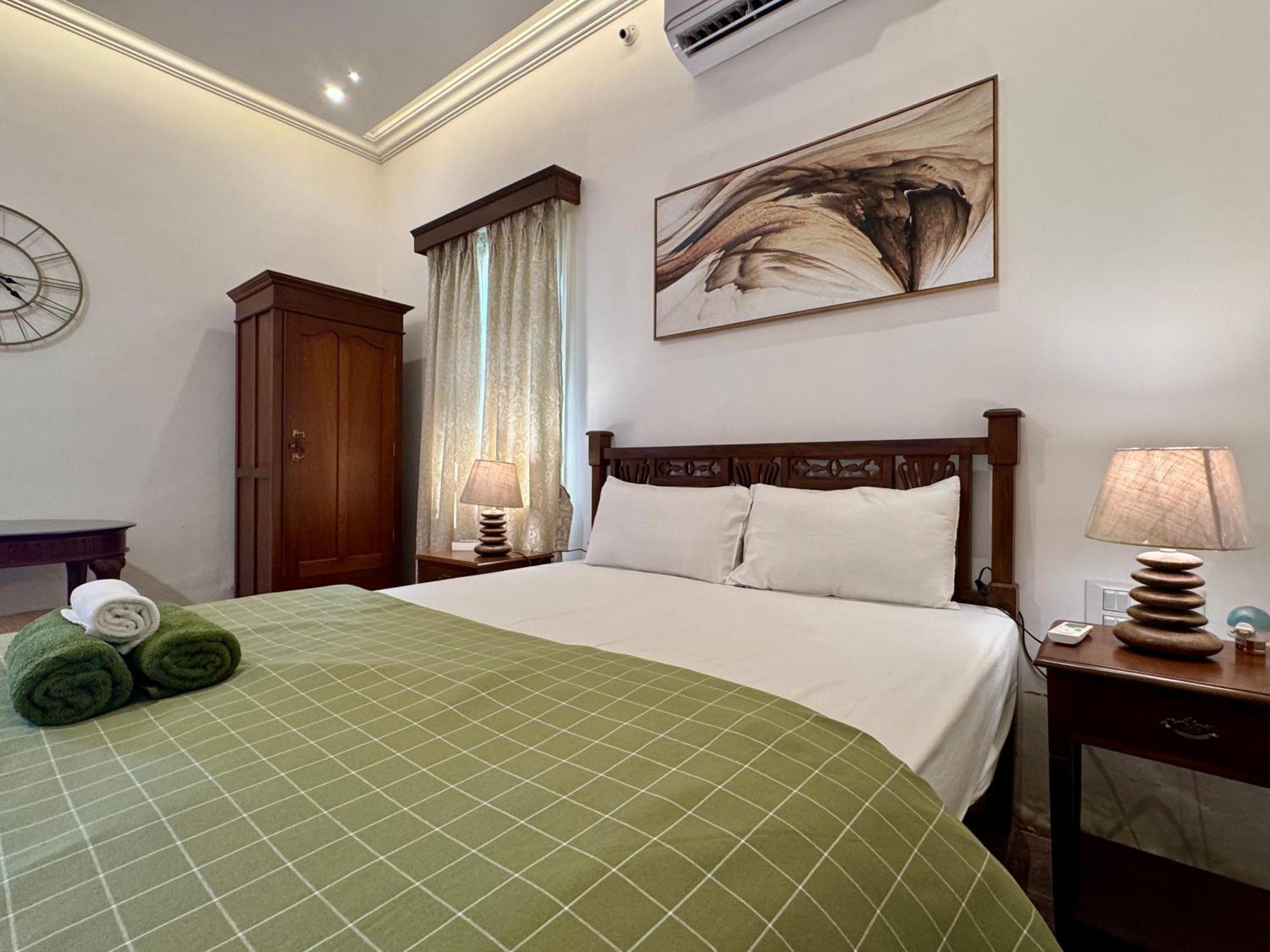 Apartment Rosewood By The Goa *